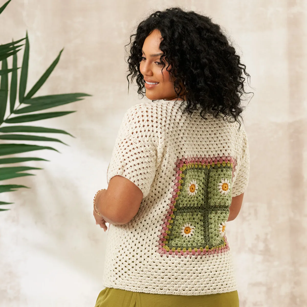 Aster Crochet Daisy T-Shirts in West Yorkshire Spinners Elements Dk - Digital Version DPB0277