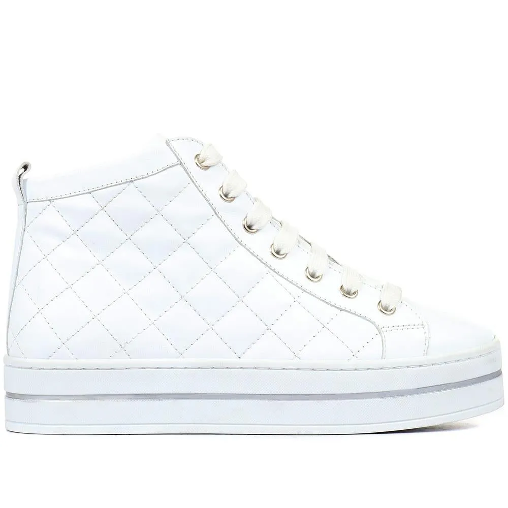 Elenore Leather Quilted Trainers - ELENORE / 321 307