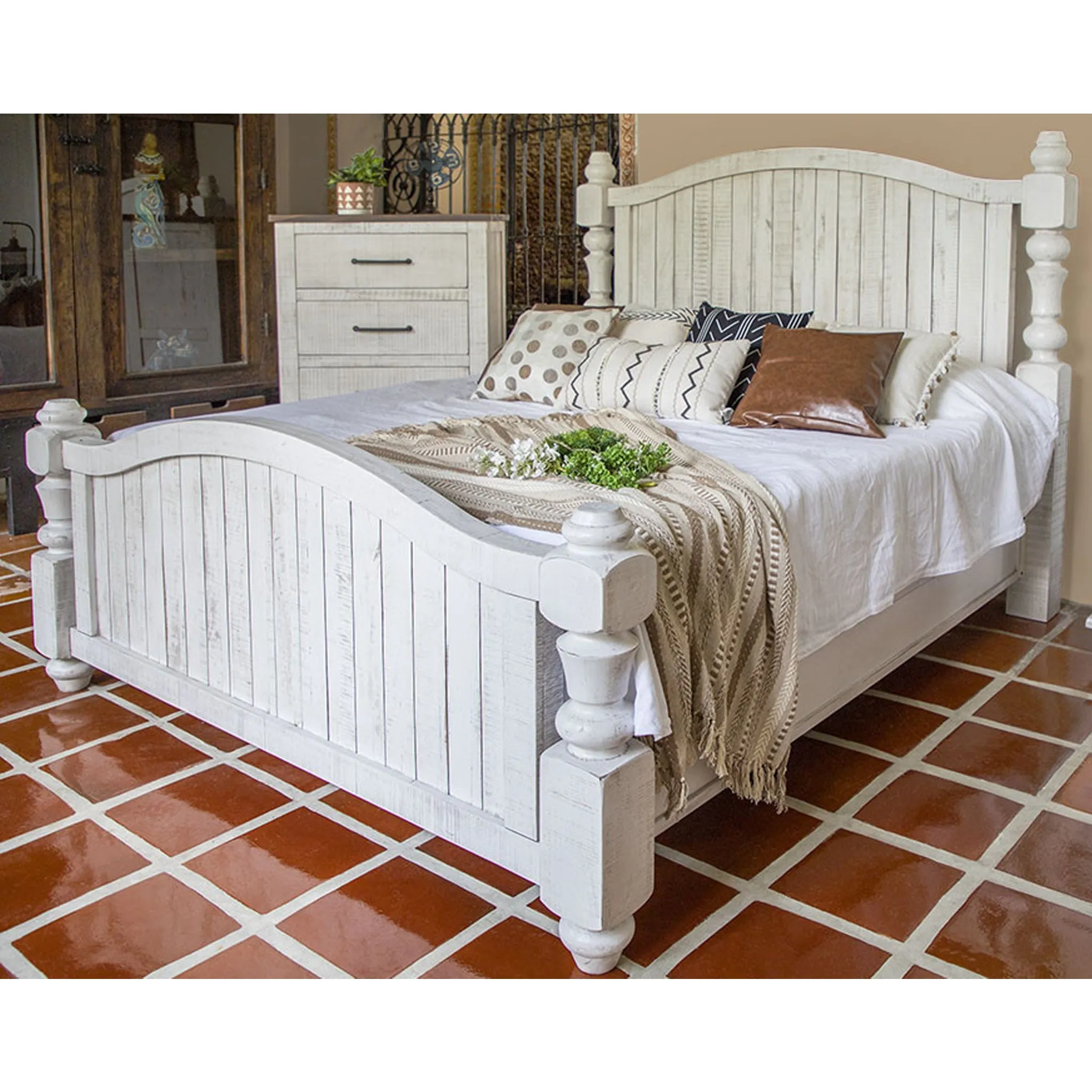 *NEW! Avalon Rustic Farmhouse 5 Piece Bedroom Set - White