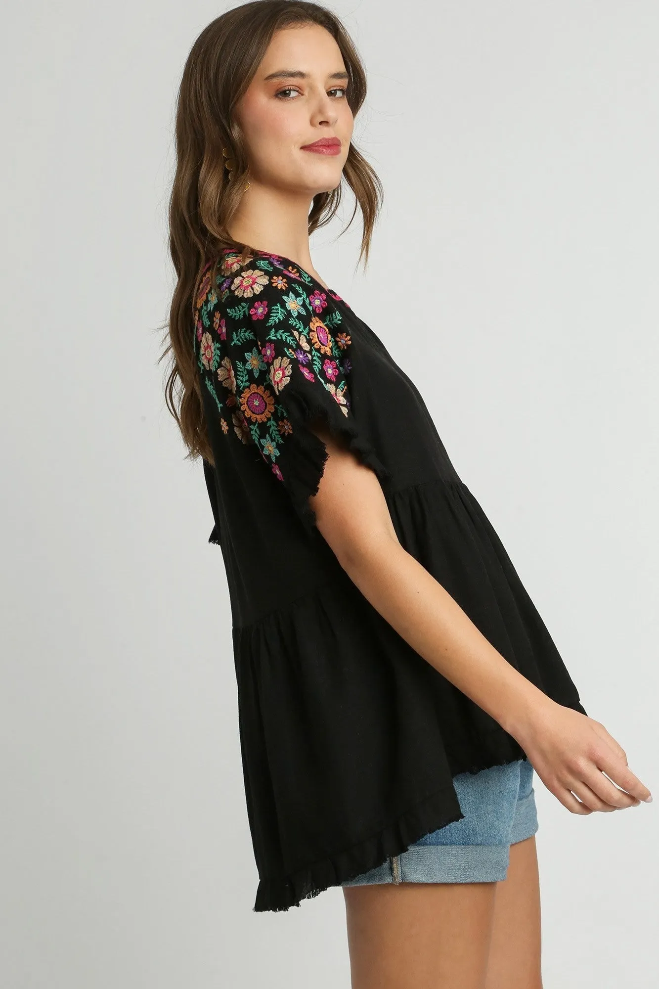 Umgee Linen Blend Babydoll Top with Embroidery Details in Black